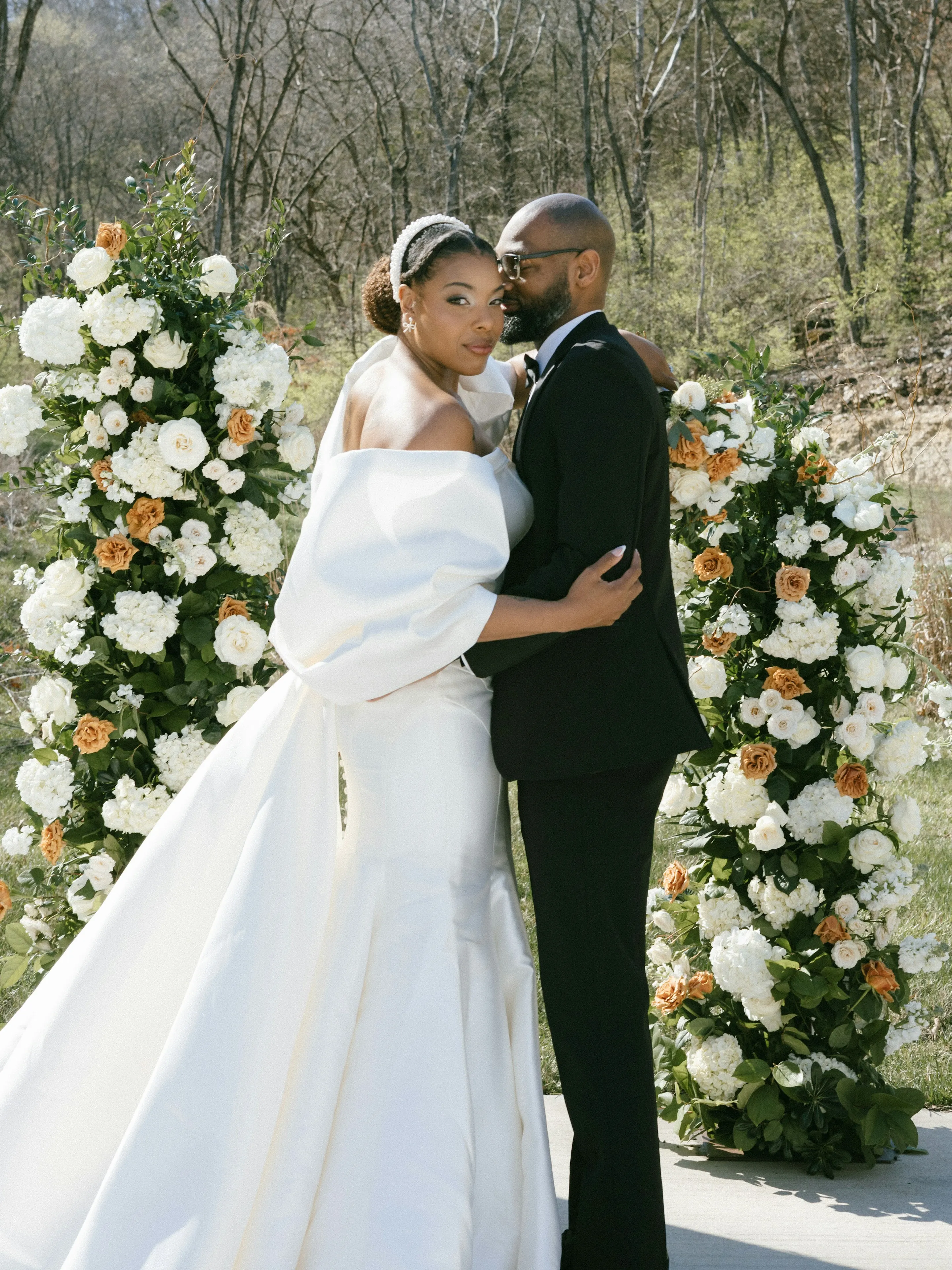 A wedding gallery cover frame